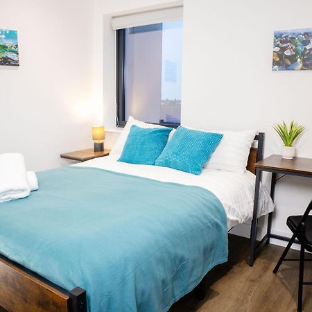 Central 2 Bed 2 Bath Apartment Near Brighton College, Beach, Hospital - Long Stay Offers Dış mekan fotoğraf